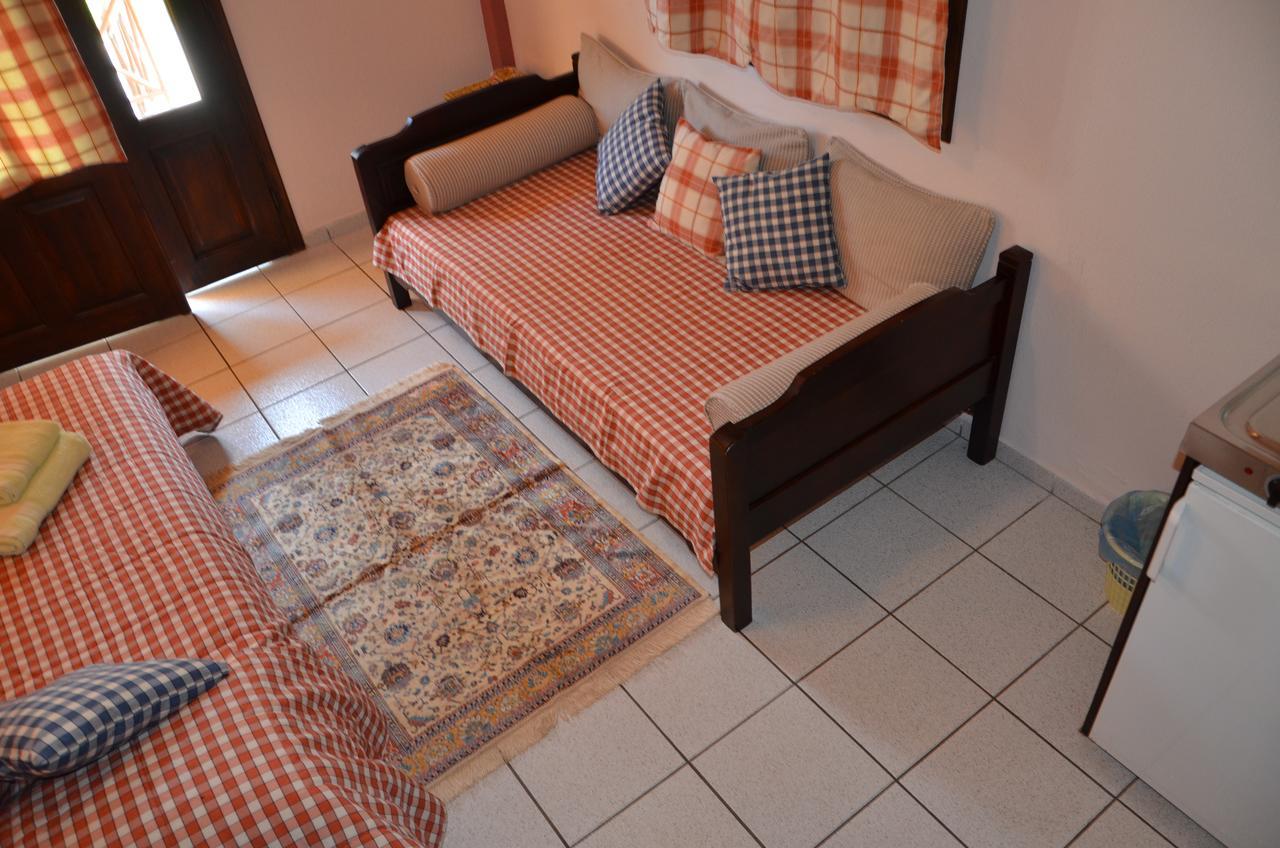 Hotel Maria Криси Амудия Екстериор снимка