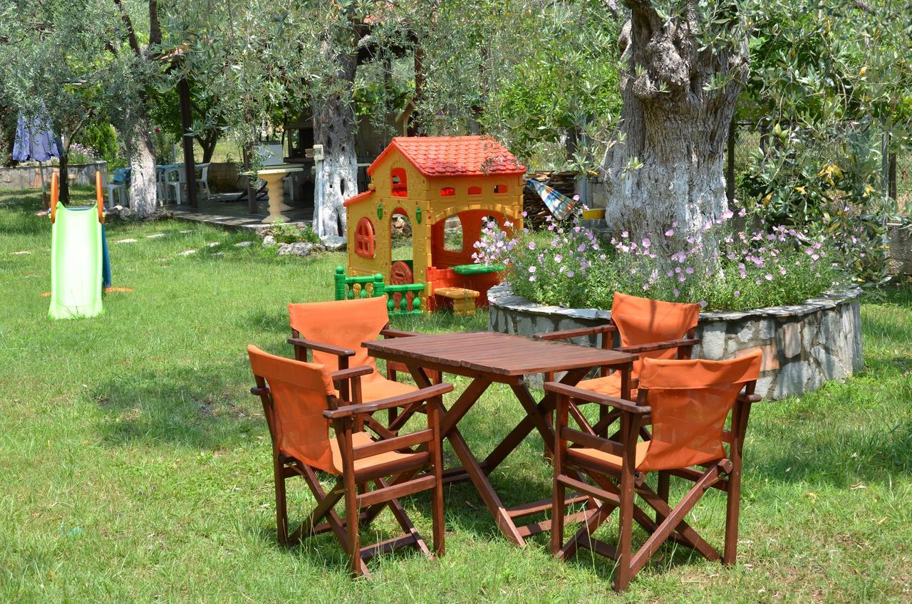 Hotel Maria Криси Амудия Екстериор снимка