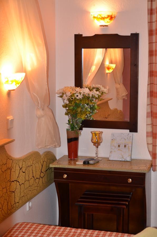 Hotel Maria Криси Амудия Екстериор снимка